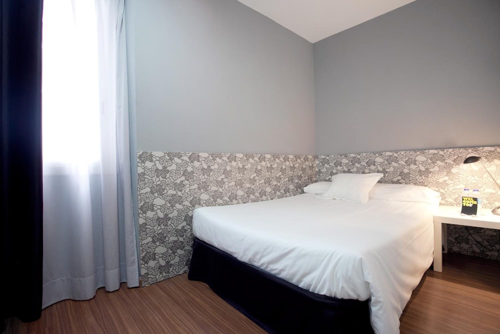 Hostal Nitzs 8/30