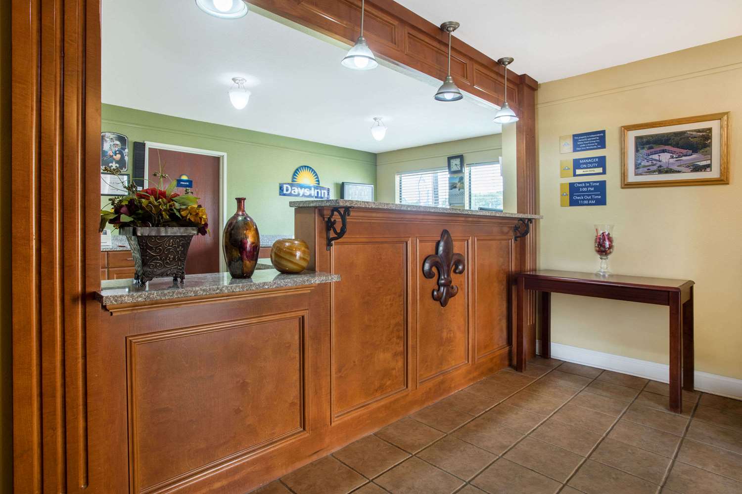 Days Inn by Wyndham Abbeville 3/15