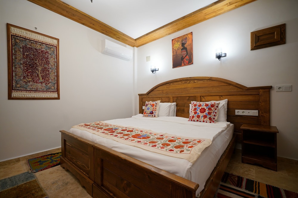 Pashahan Hotel 13/43