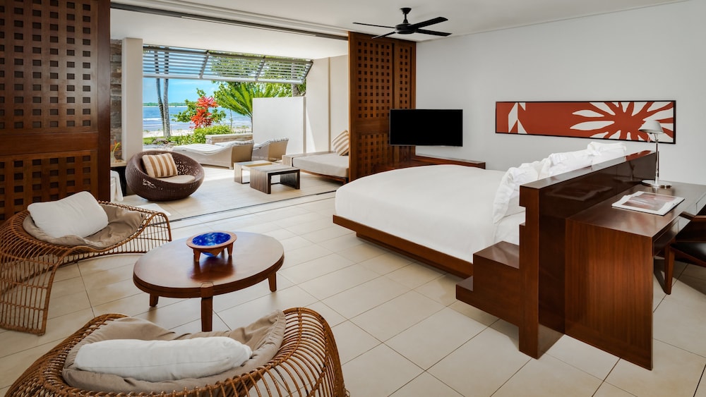 Room, King Bed, Beach Front, Ground Floor