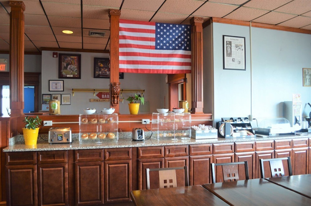 Falmouth Inn 45/65