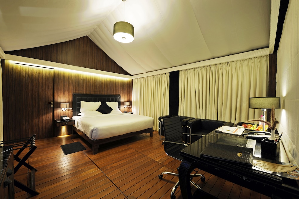 Resort, Camp, King Bed