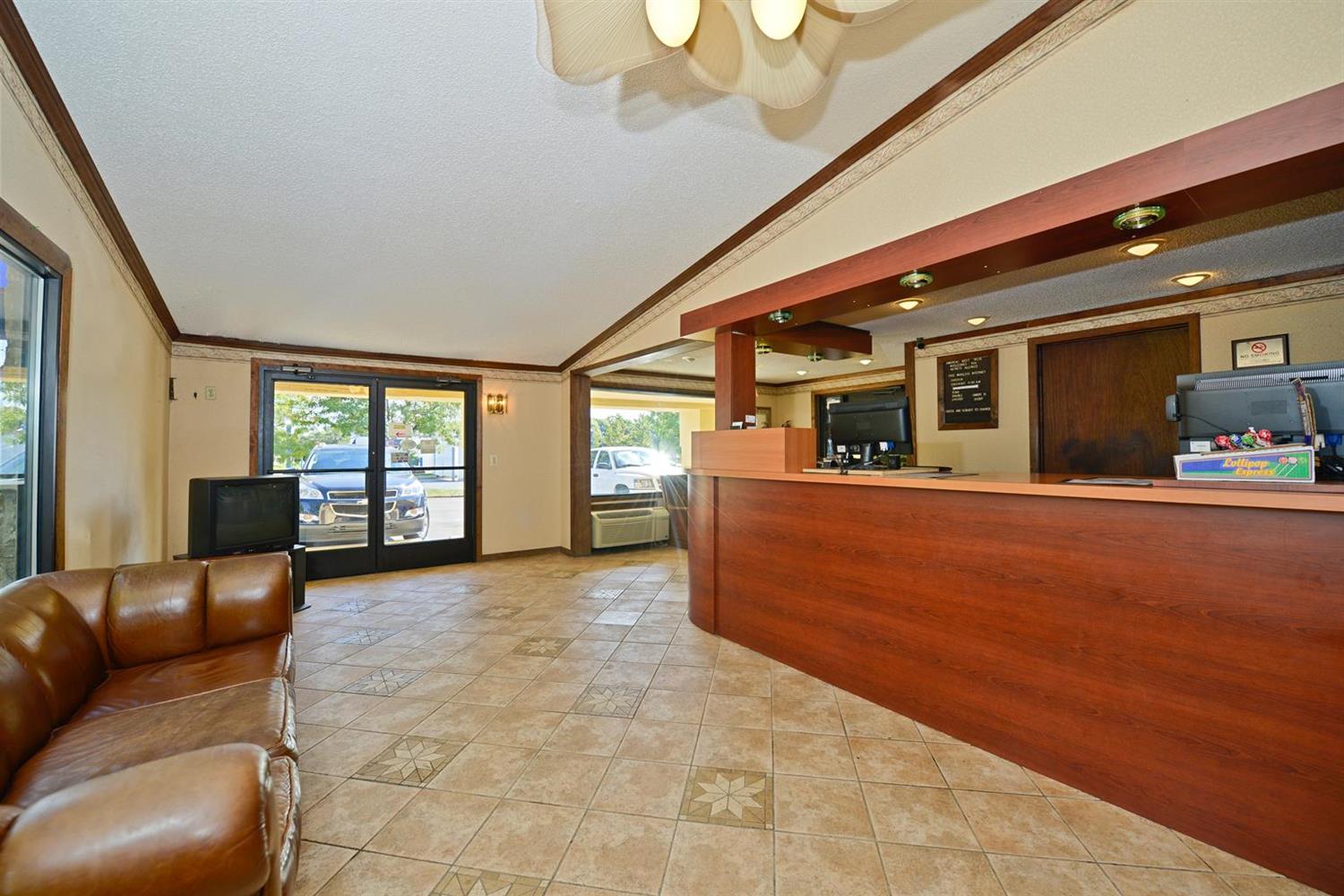Americas Best Value Inn & Suites - Warren / Detroit 5/25