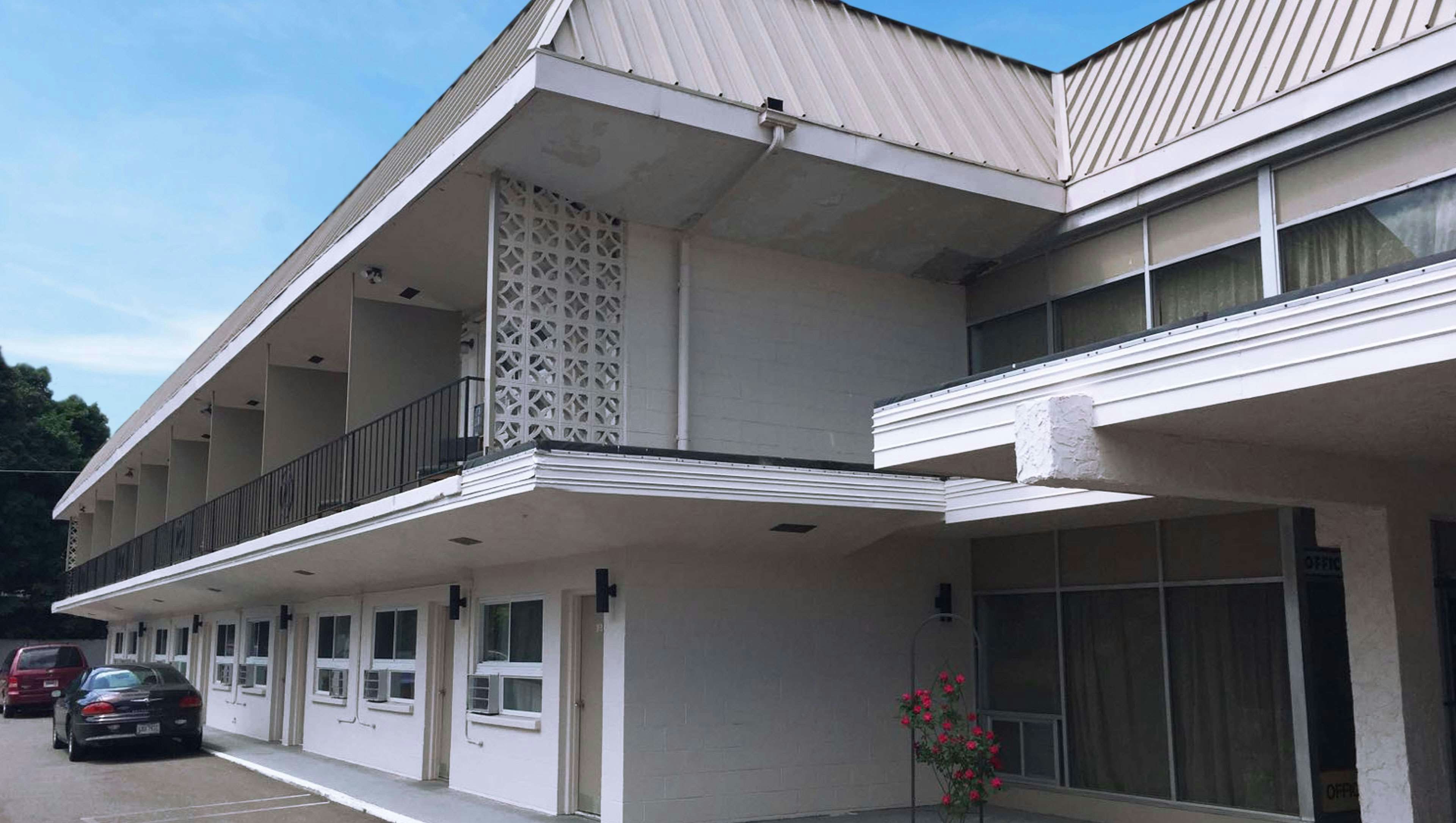 M Star Hotel Mansfield 6/42