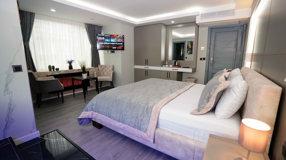 Cevheri S Hotel 15/53