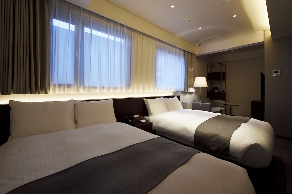 BASIC, TWIN BEDS