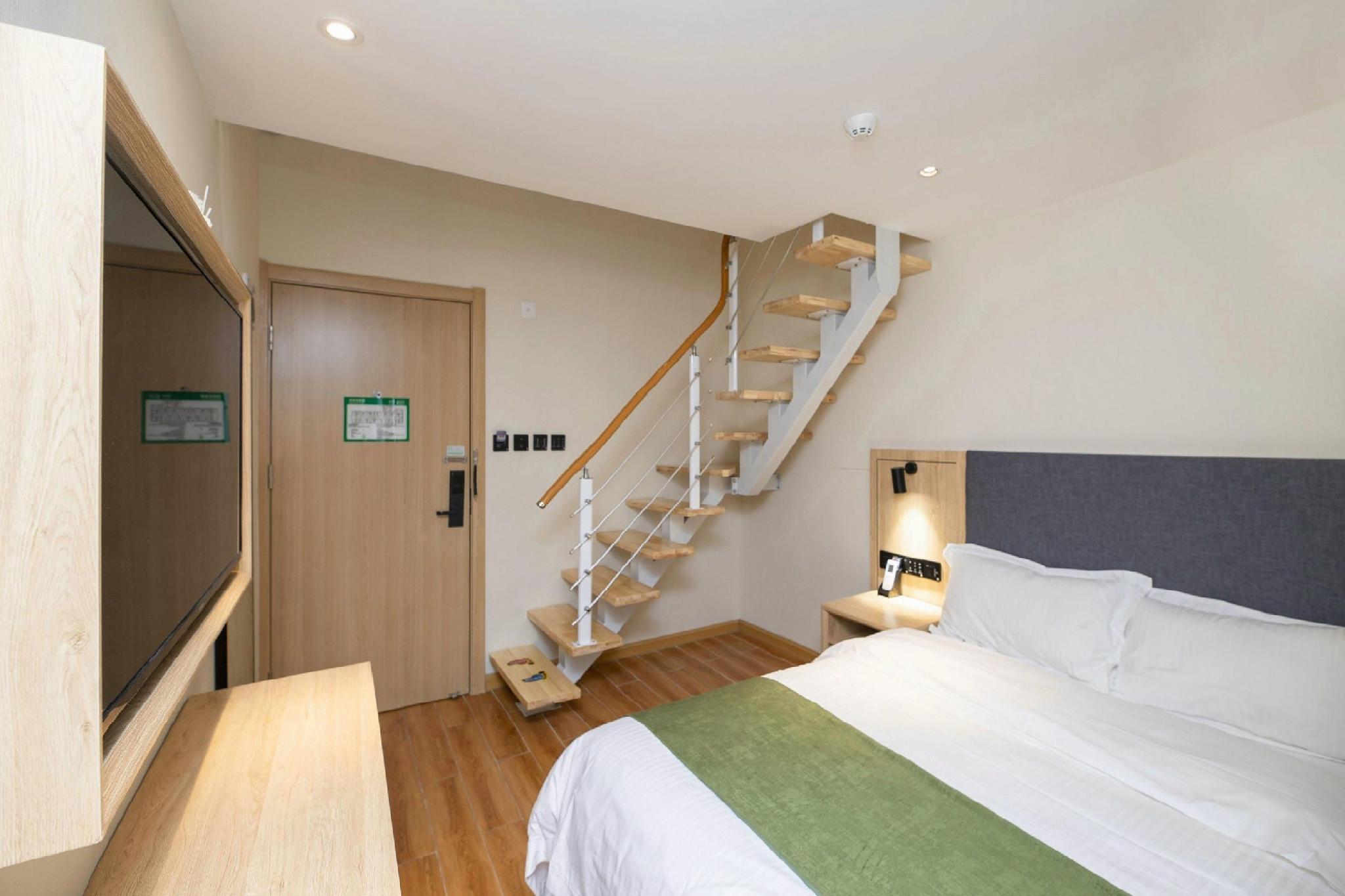 DUPLEX