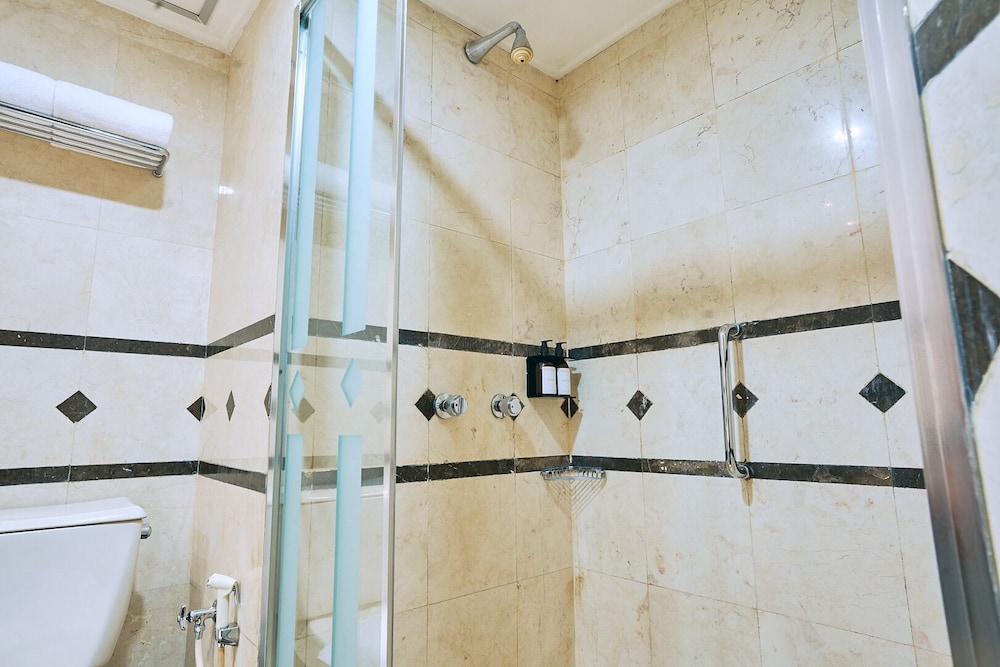 Horison Ultima Menteng Jakarta 50/50