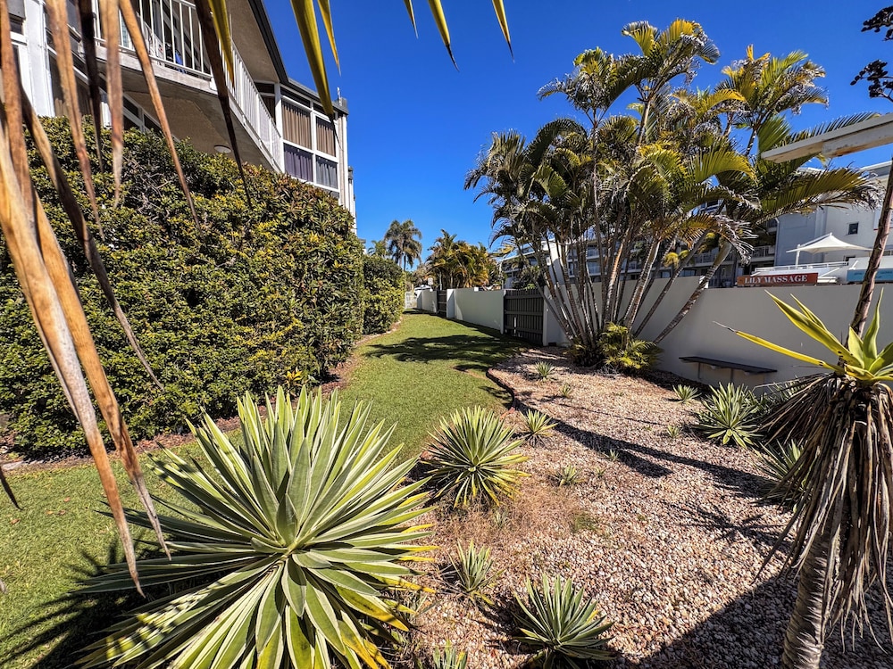 NORTHPOINT HOLIDAY APARTMENTS 54/61