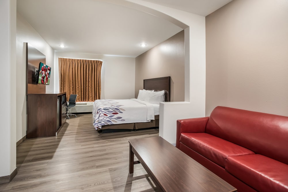 Red Roof Inn & Suites Lake Charles 23/43