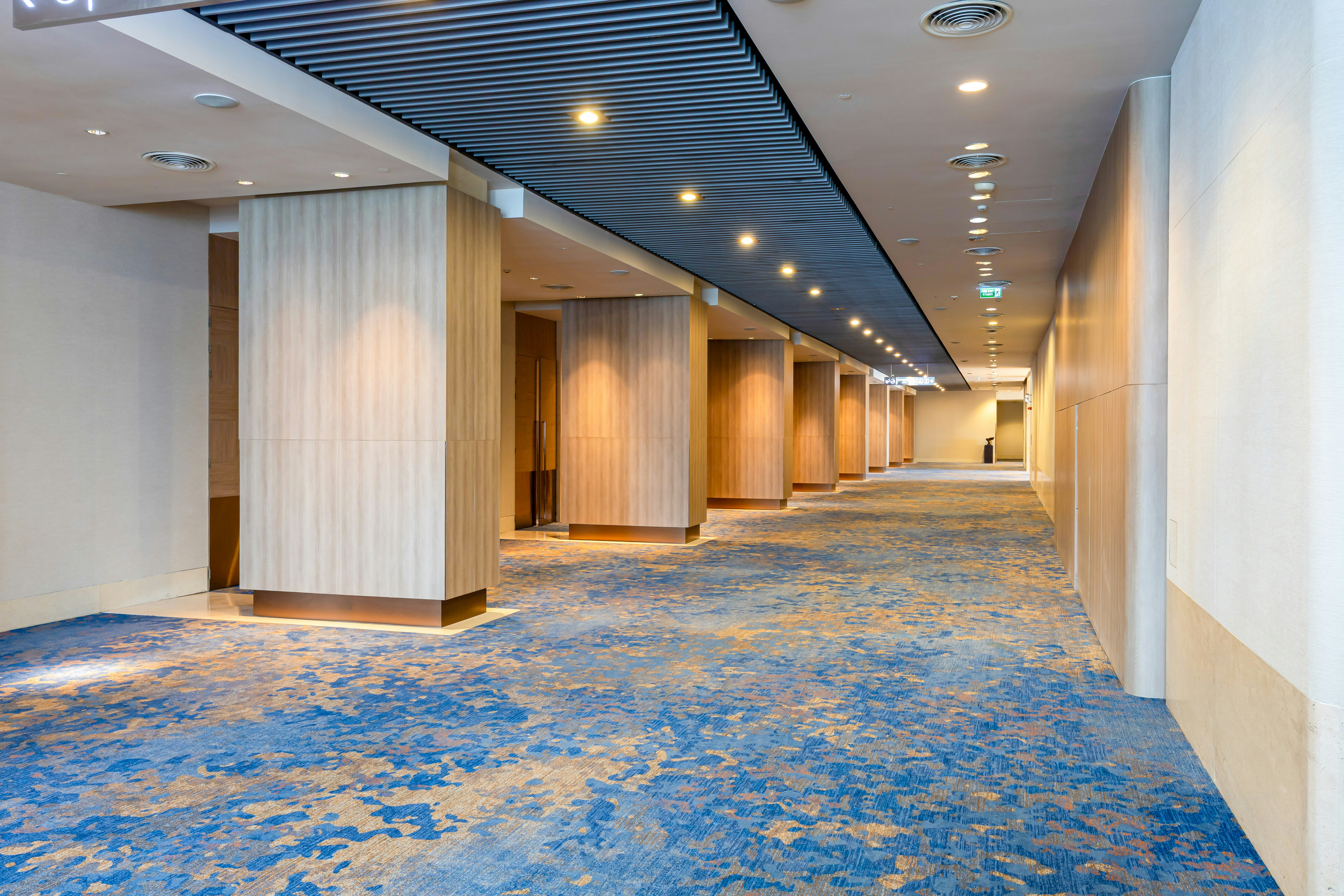 Centara Grand and Bangkok Convention Centre at CentralWorld 21/50