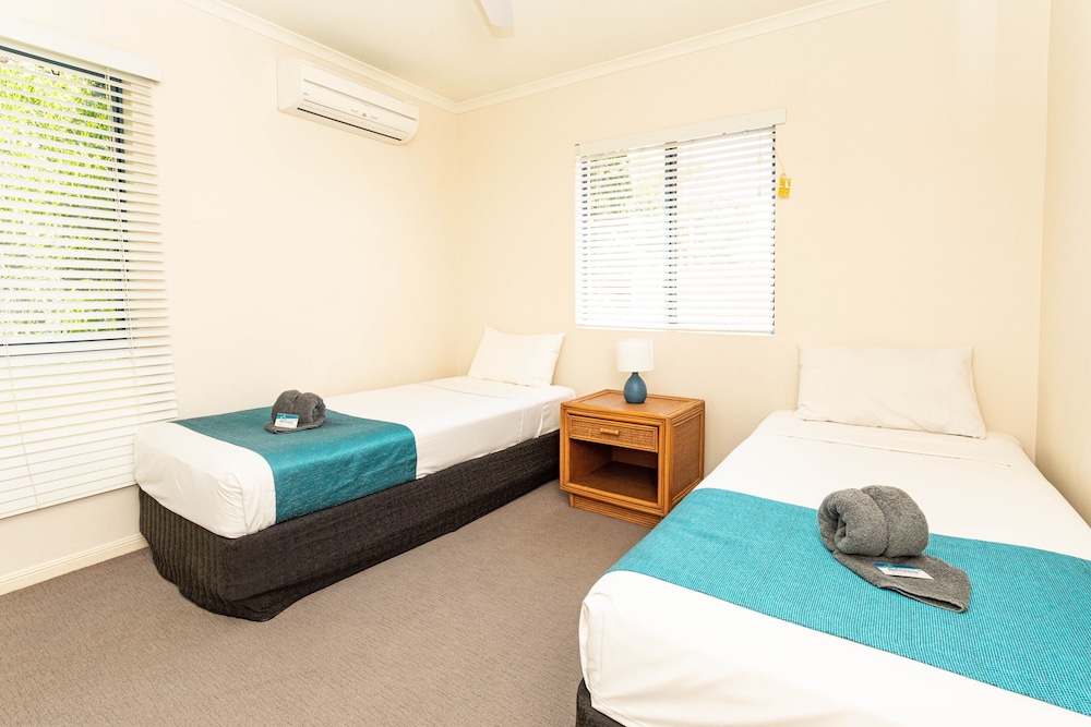 Seastar Apartments 10/50