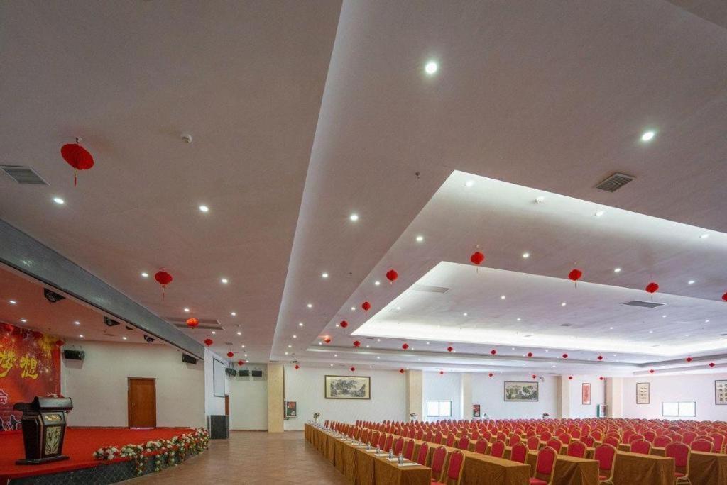 Fu'an Tailong Sea-View Hotel (Danzhou Haihua Island) 6/35