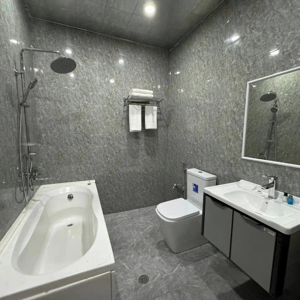 Baku Inn Hotel 50/50