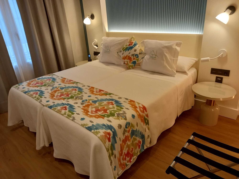 LA PUERTA DE NERJA HOSTAL BOUTIQUE 7/38