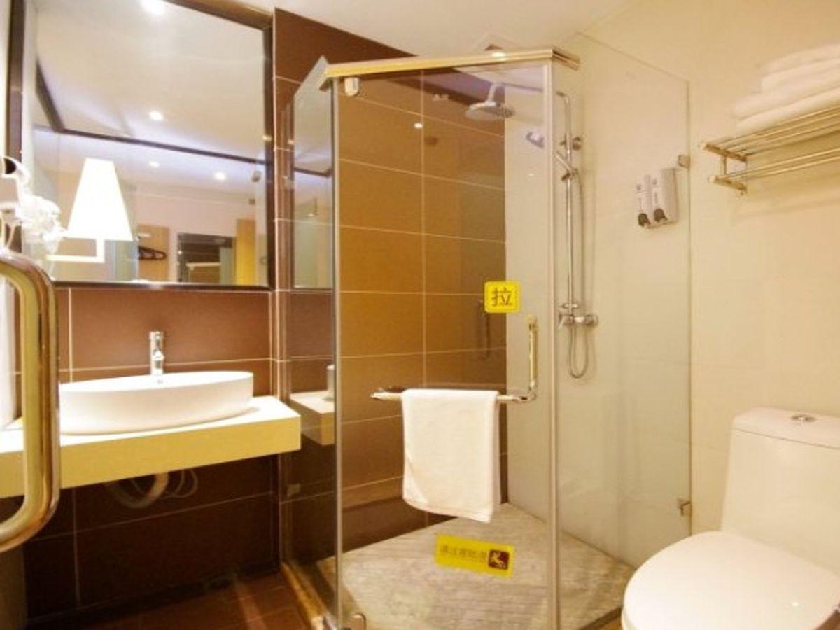 7 Days Sunshine Hotel (Yibin Nanxi Wenhua Road Xinglong Street) 28/33
