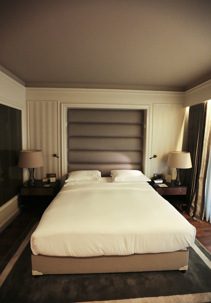 DoubleTree by Hilton Izmir Airport 14/85