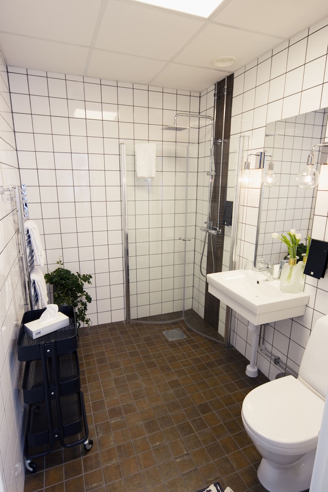 Livin Station Sure Hotel Collection By Best Western 20/66