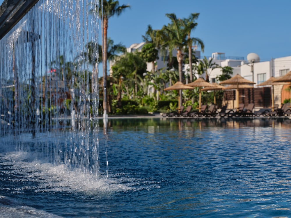 Atlantica Oasis Hotel 40/46
