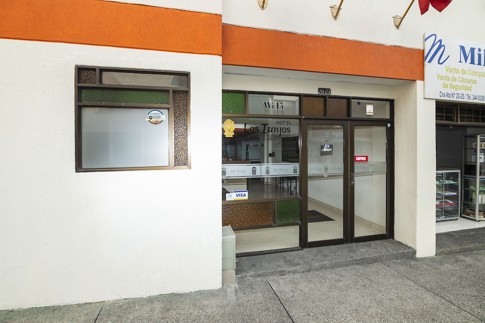 Hotel Los Tunjos 2/56