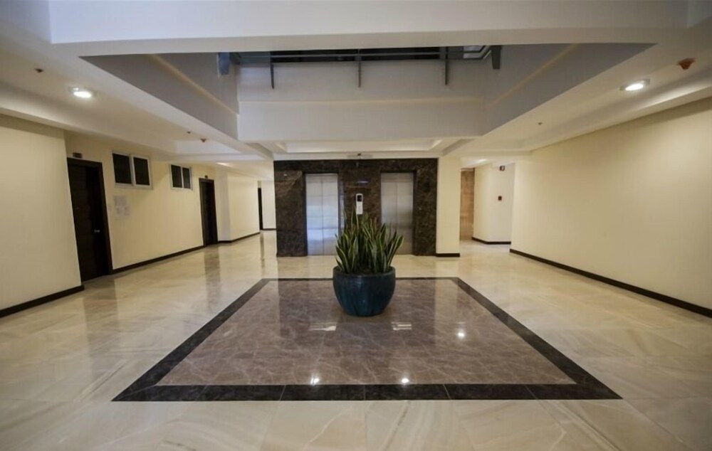 Santonis Place 5/31
