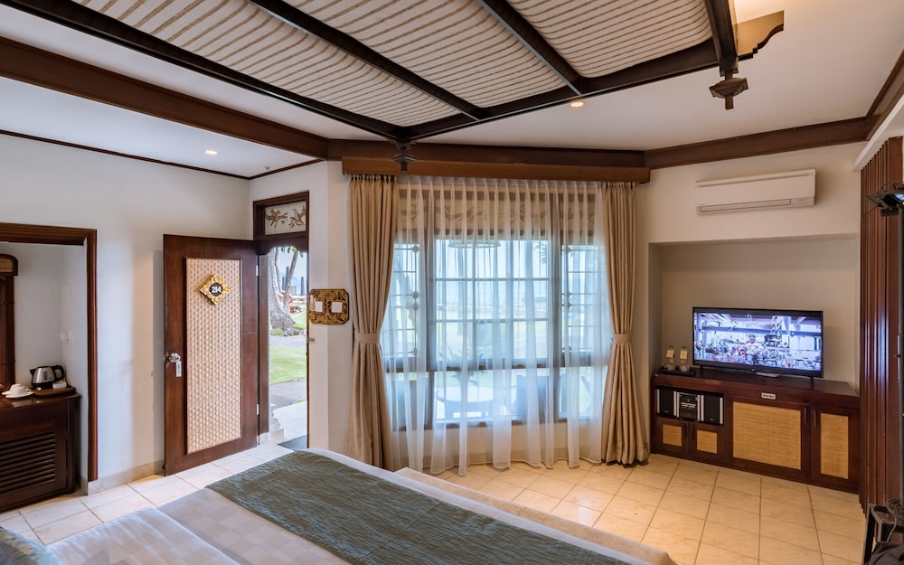 Ramayana Candidasa Beach Resort 45/77