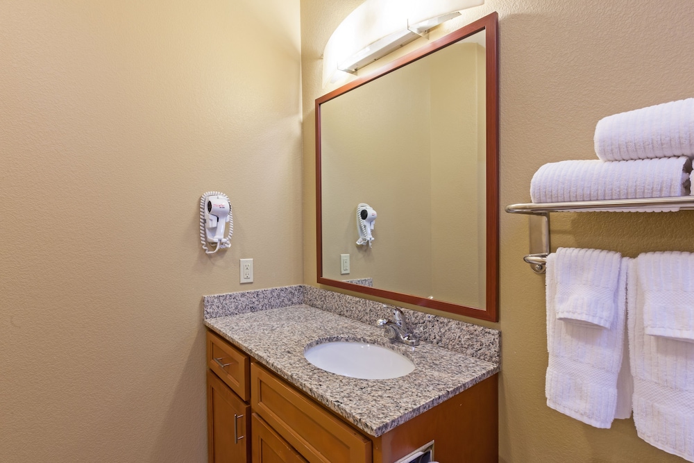 Candlewood Suites Deer Park Tx 20/64