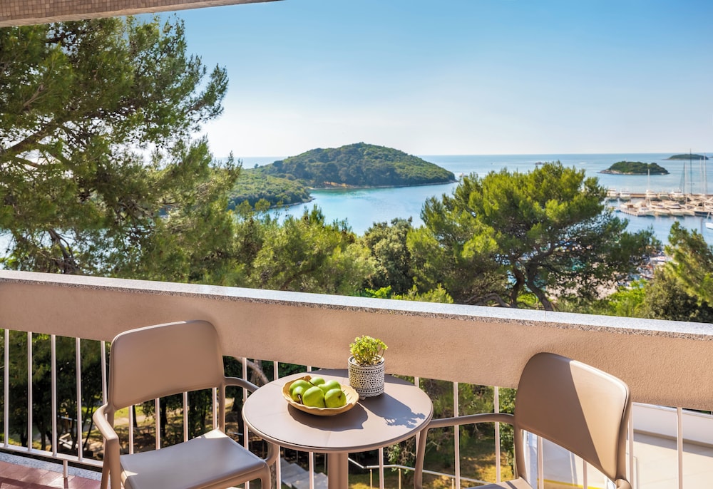 Pineta Hotel 32/50