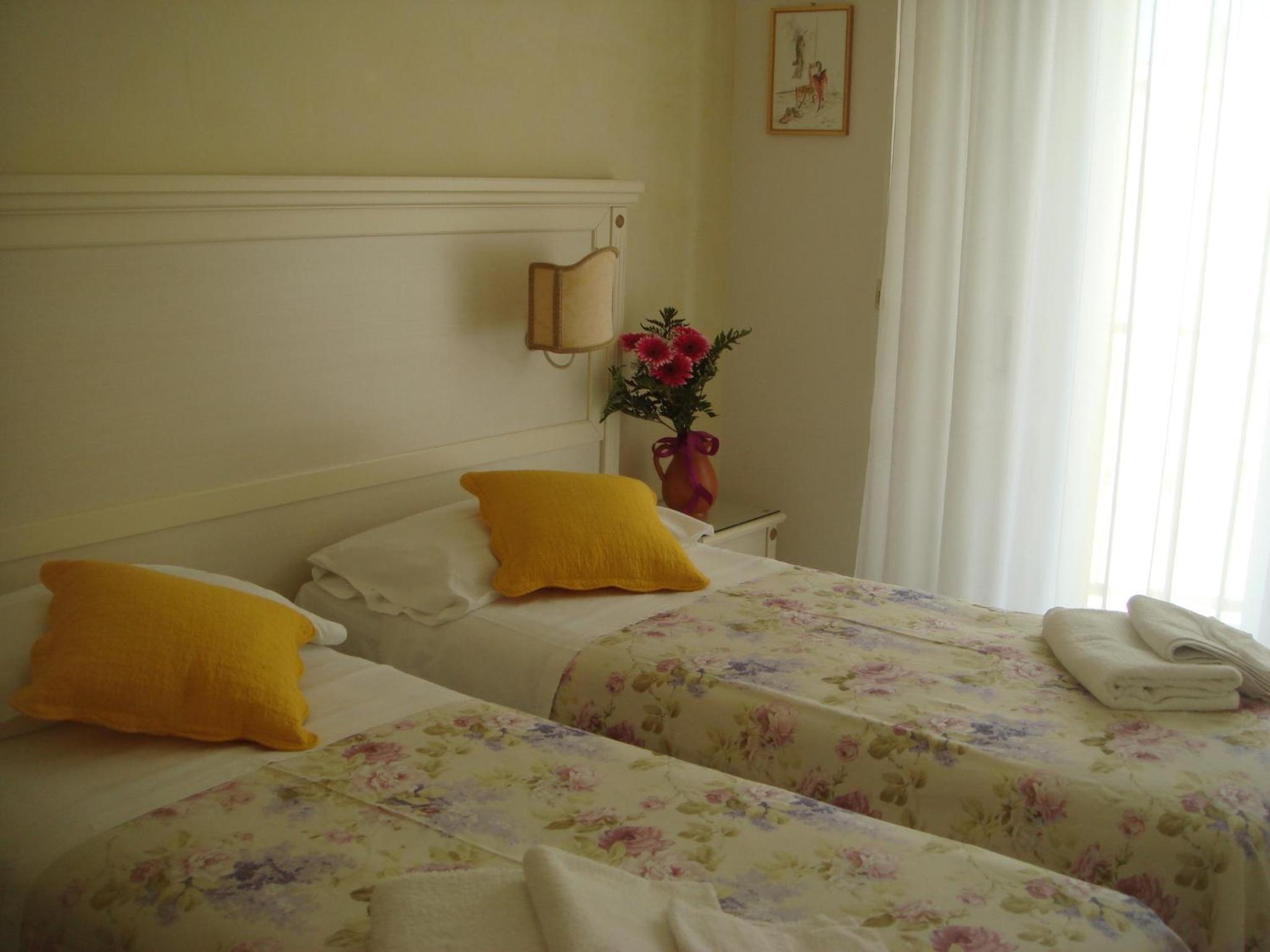 Room, Double or Twin Bed