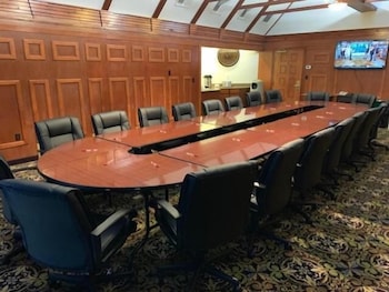 Host Inn All Suites 27/32