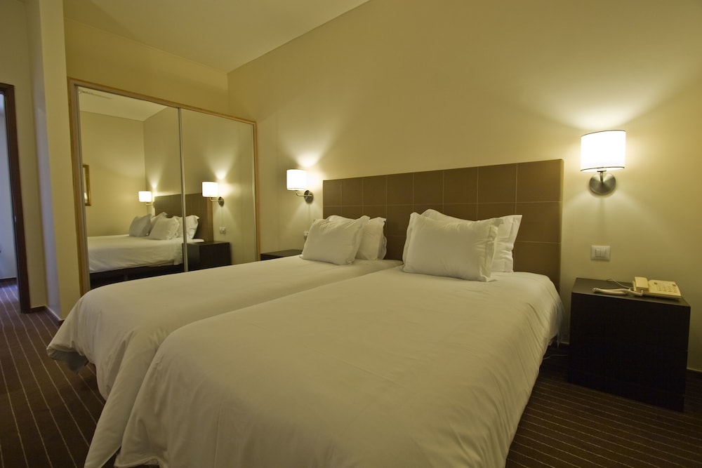 Girassol Hotel 8/55