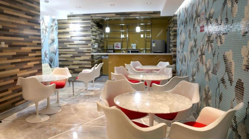Asia Boutique Inn 42/46