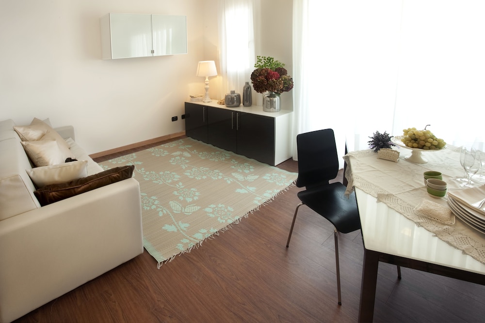 D Place Aparthotel Suite 30/44
