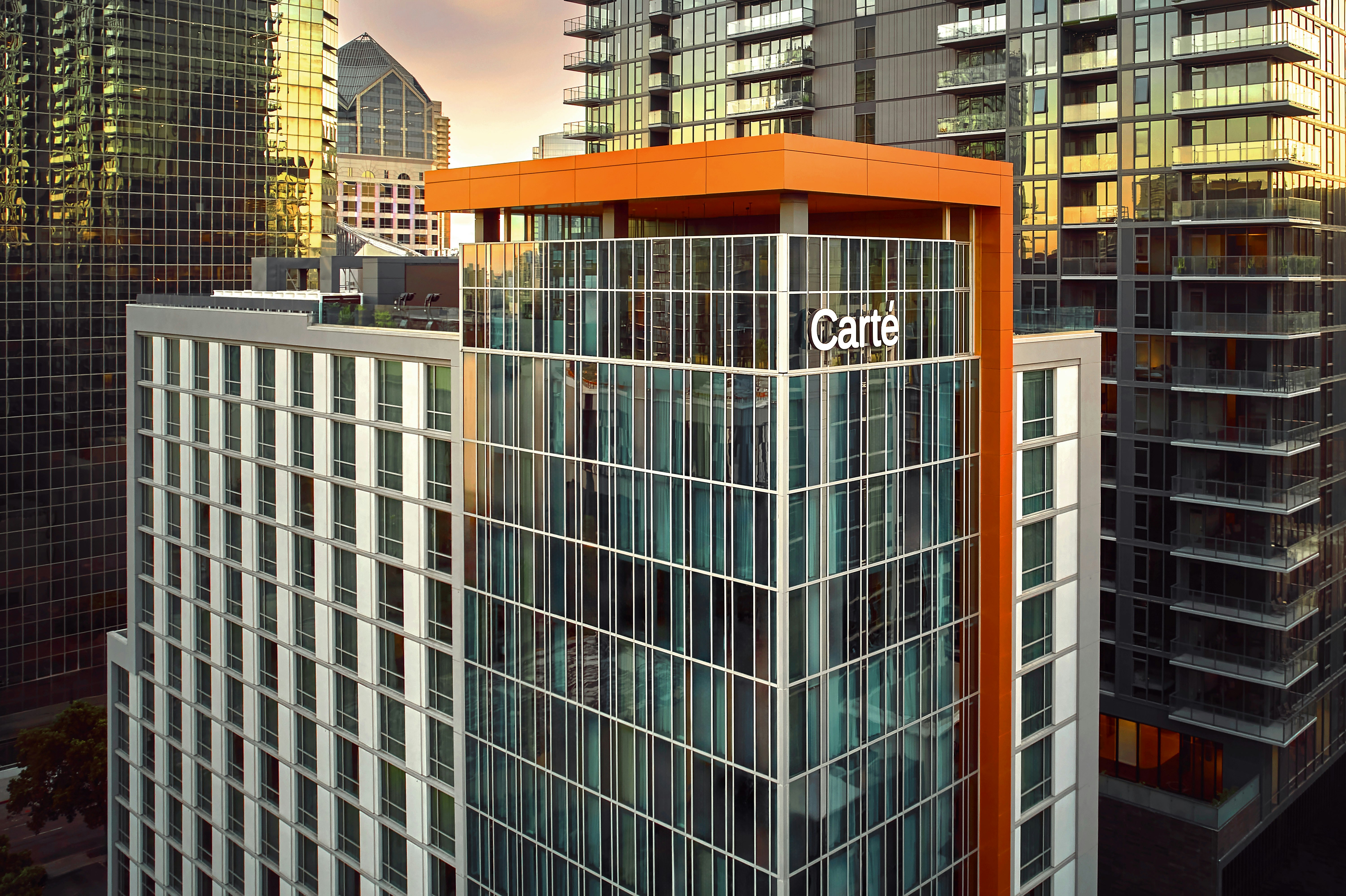 Carte Hotel San Diego Downtown Curio Collection By Hilton 13/87