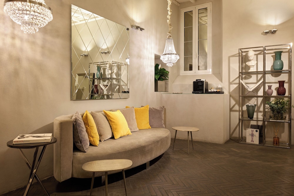 Terrace Pantheon Relais 48/71