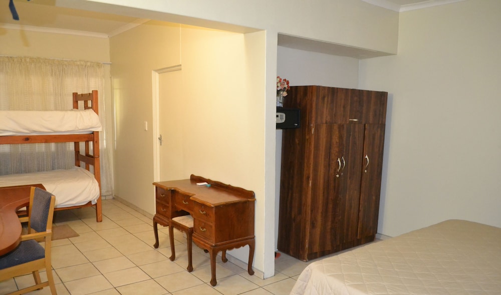 Pretoria North Lodge 17/43