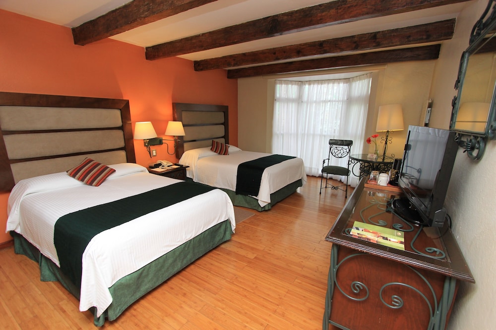 Villa Mercedes San Cristobal 23/75