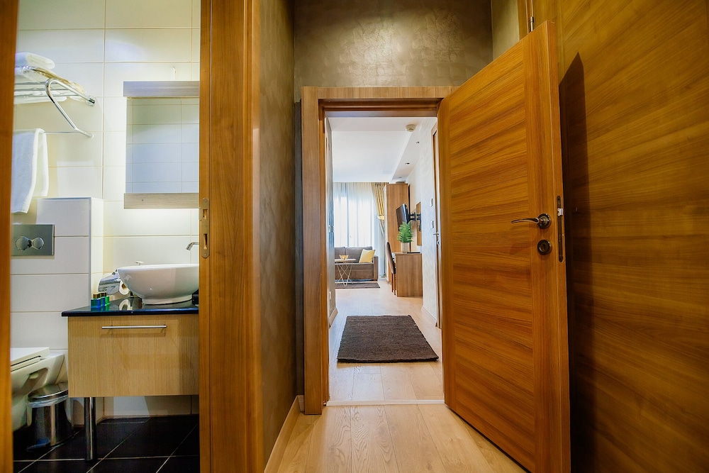 Kavalali Suites 47/50