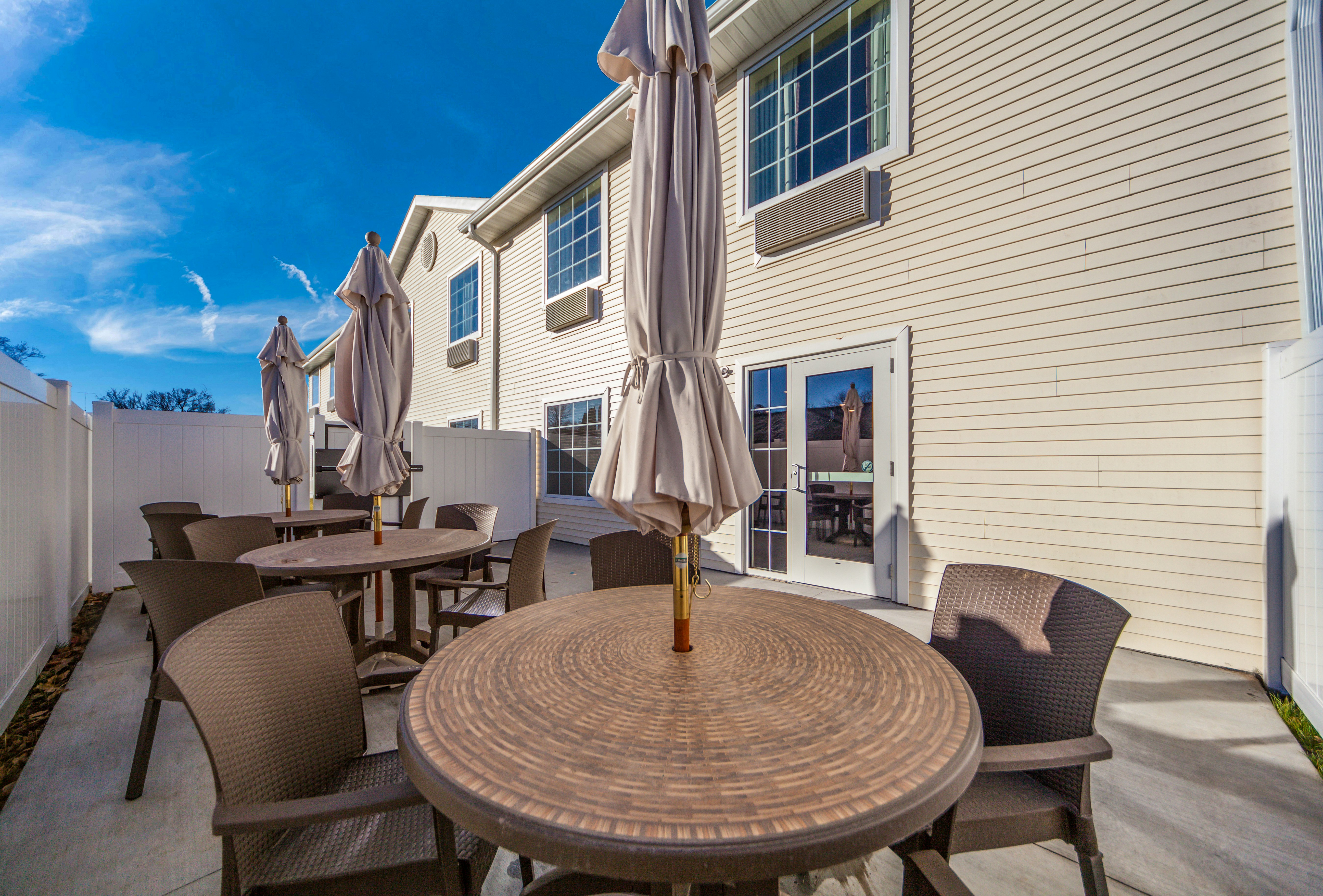 Cobblestone Inn & Suites - Holdrege 41/45