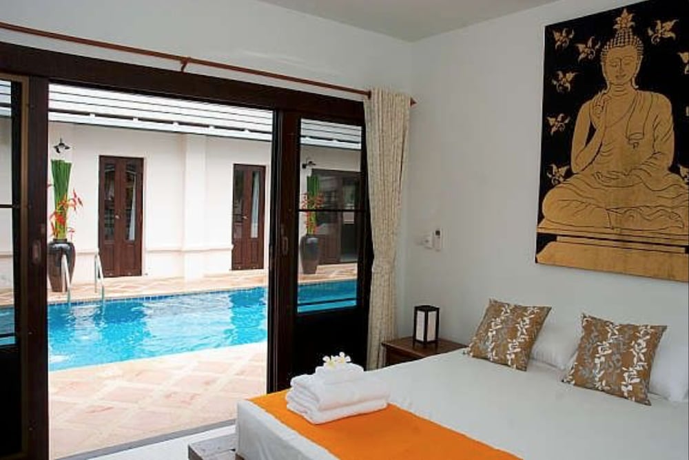 4 Bedroom Private Bali Style Villa Hh1 14/45