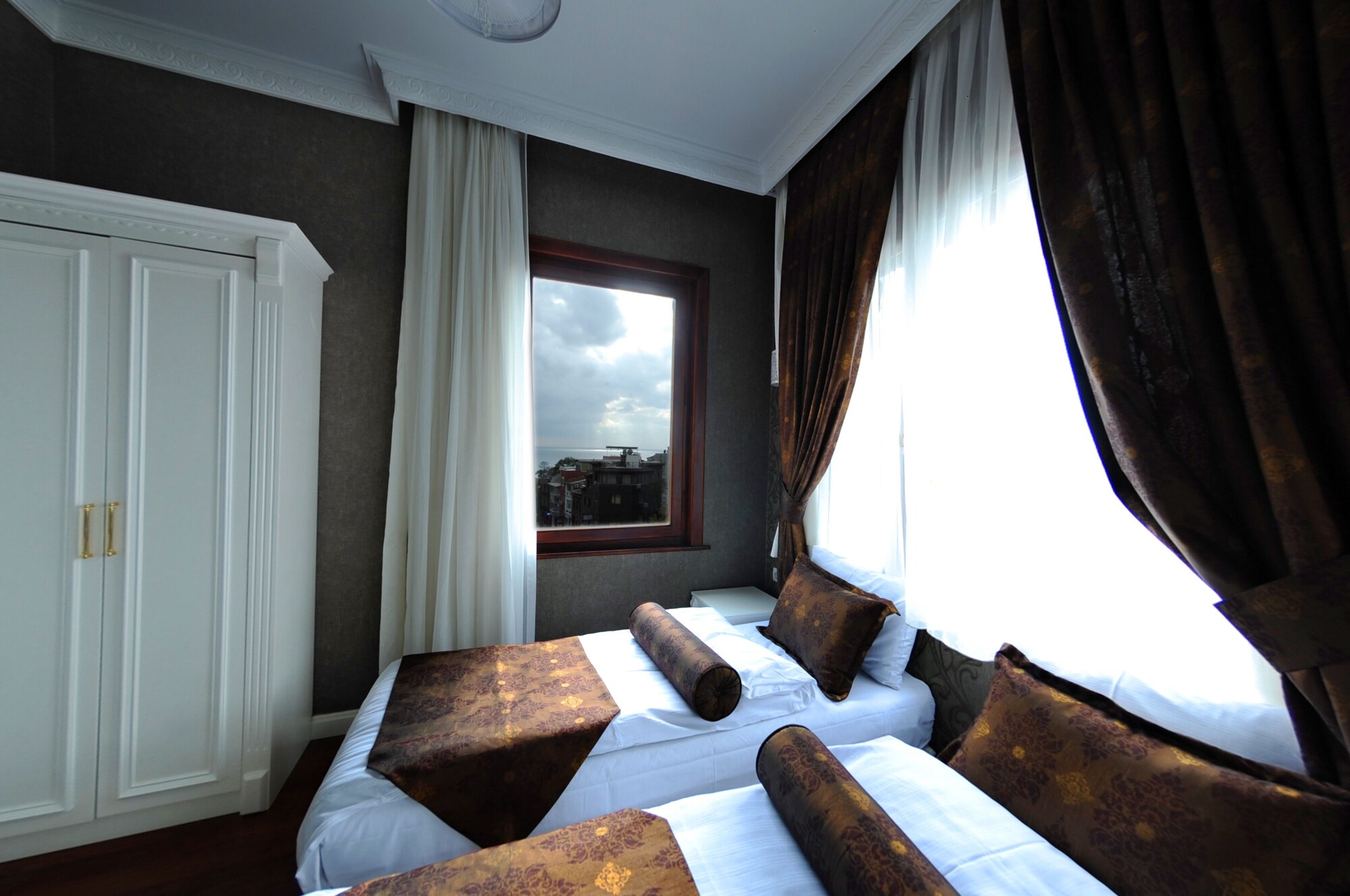 DESIGN, TWIN BEDS
