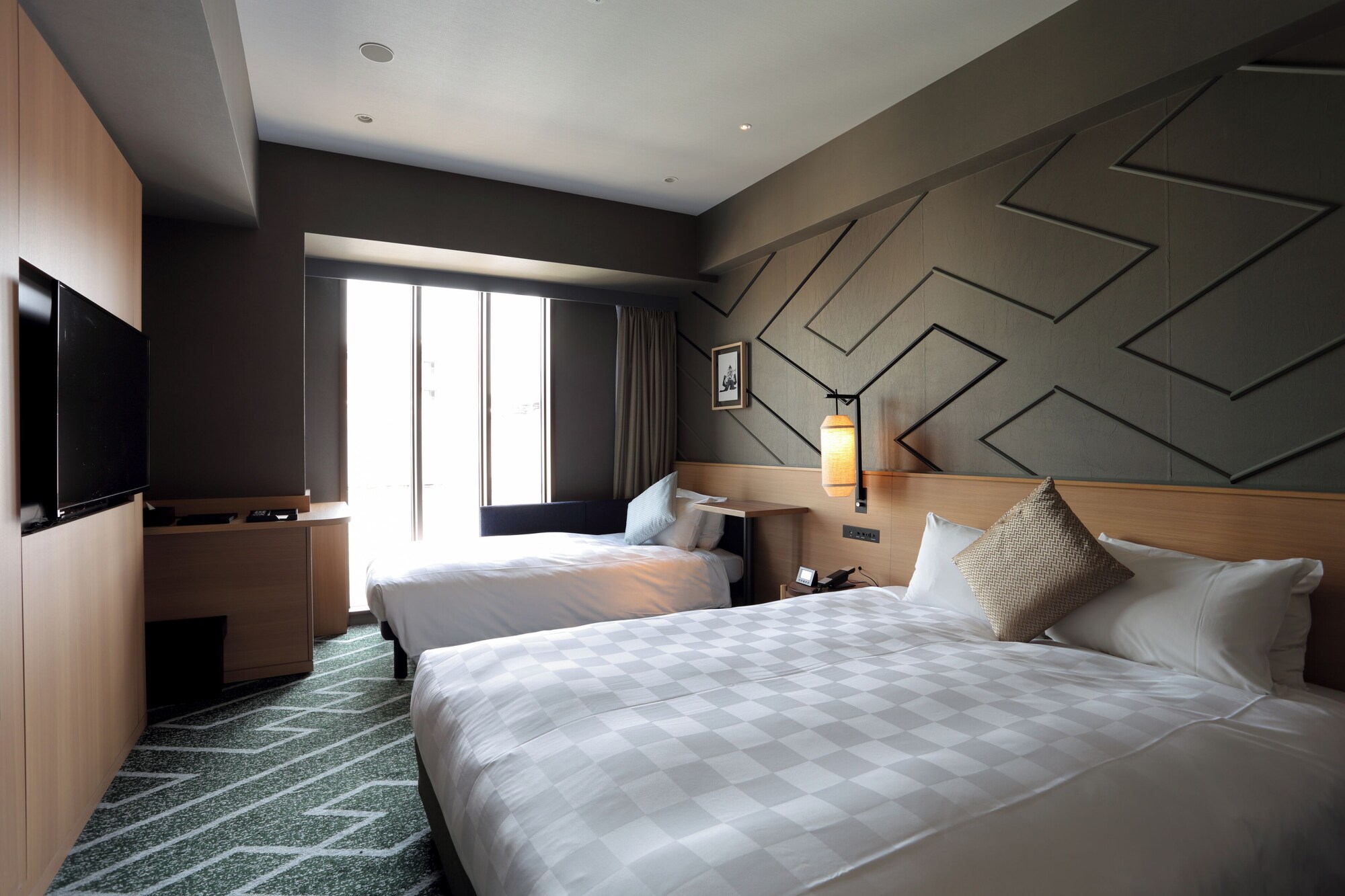 Standard, Queen Bed, Sofa