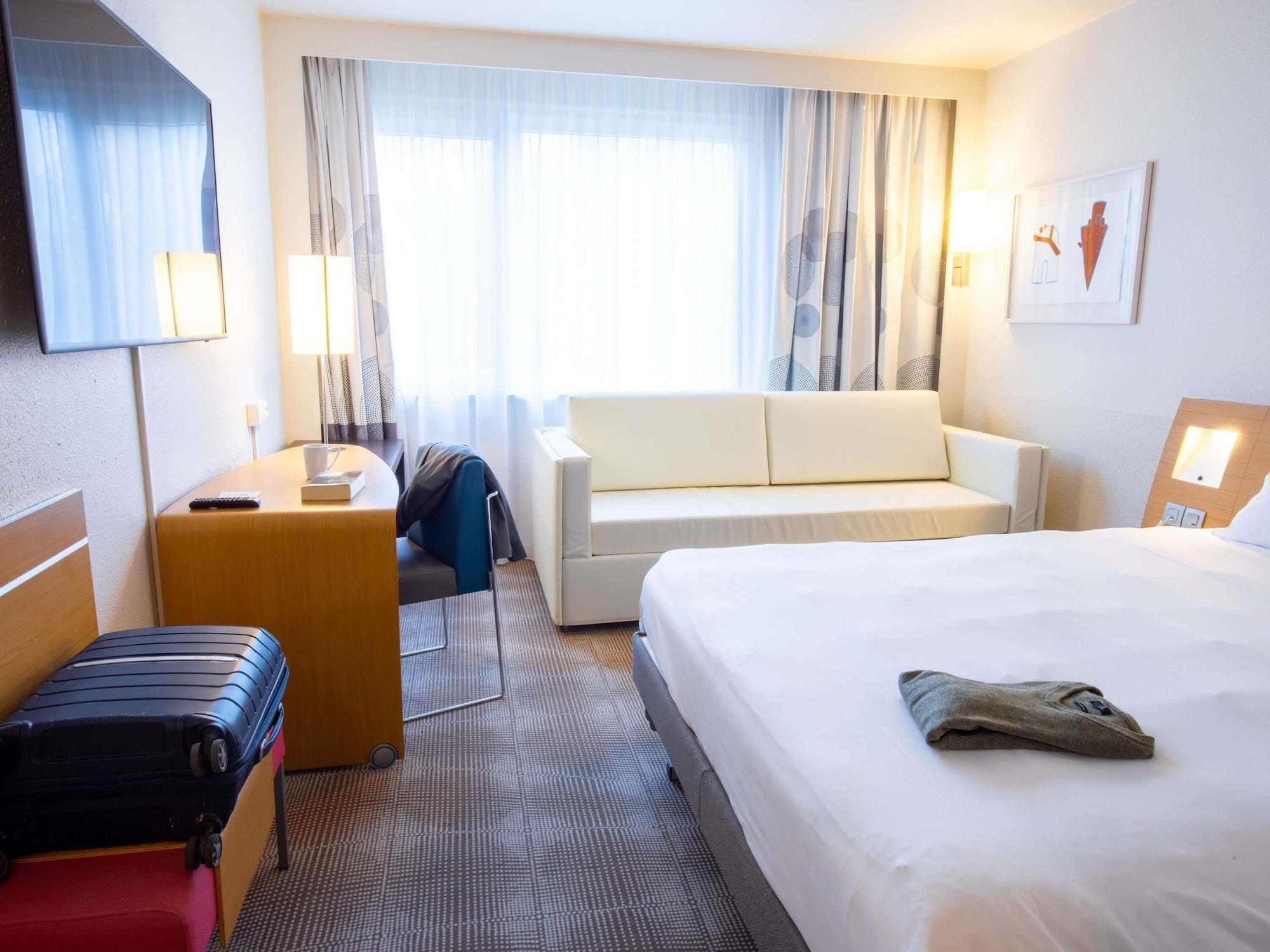 Standard, Multiple Beds