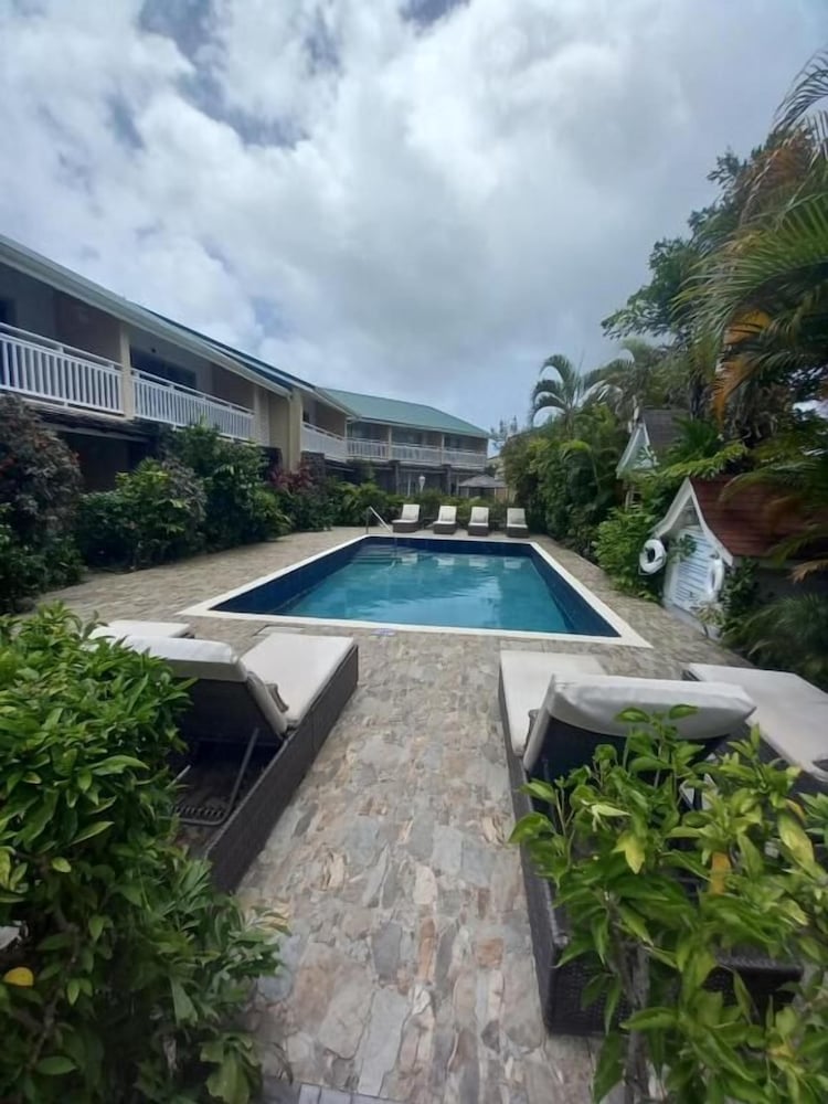 Harmony Suites 57/64