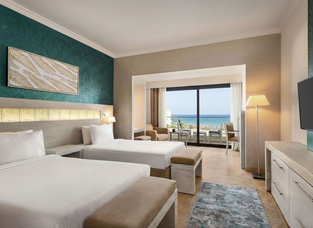 Movenpick Waterpark Resort and Spa Soma Bay 26/83