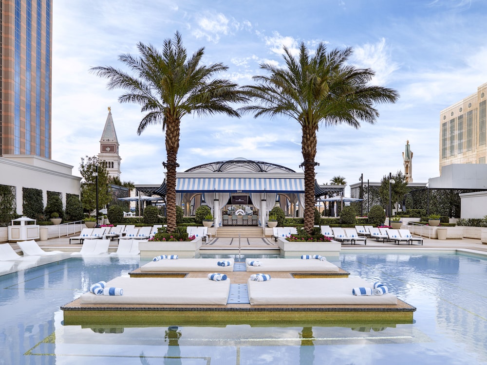 The Venetian Resort Las Vegas 70/72