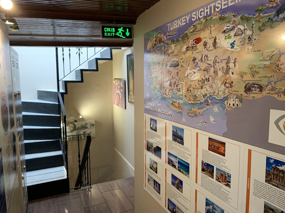 Antique Hostel 2/50