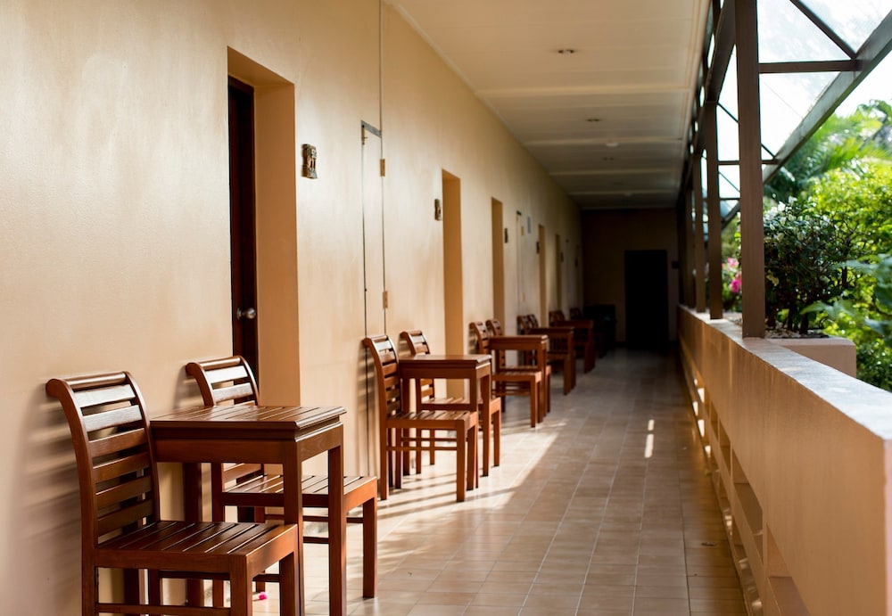 Sailom Hotel 49/65