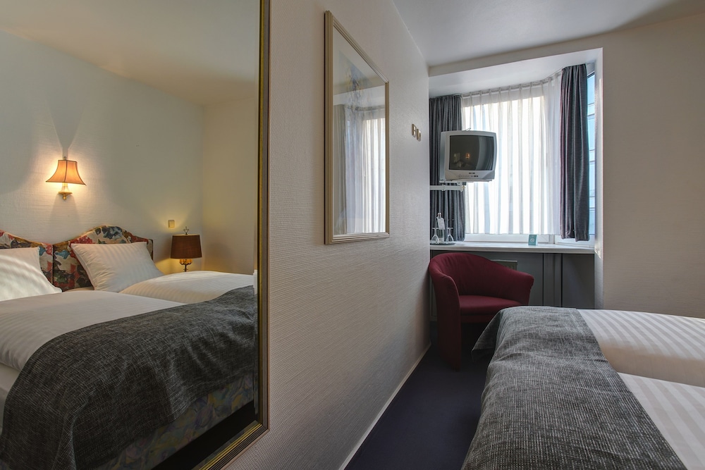 Centro Hotel Arde Koln 12/50