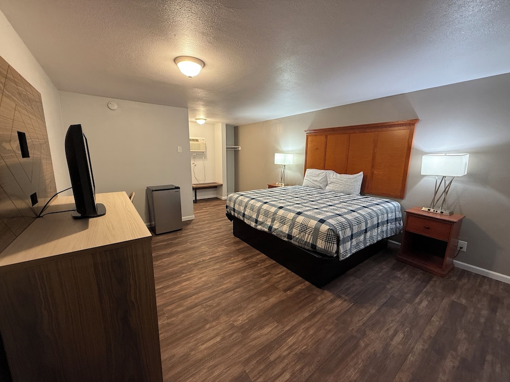 Budget Inn Bend by OYO 15/44